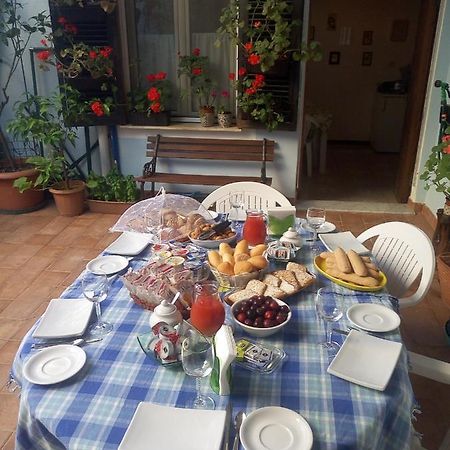 I Tre Scalini Panzió Stintino Kültér fotó