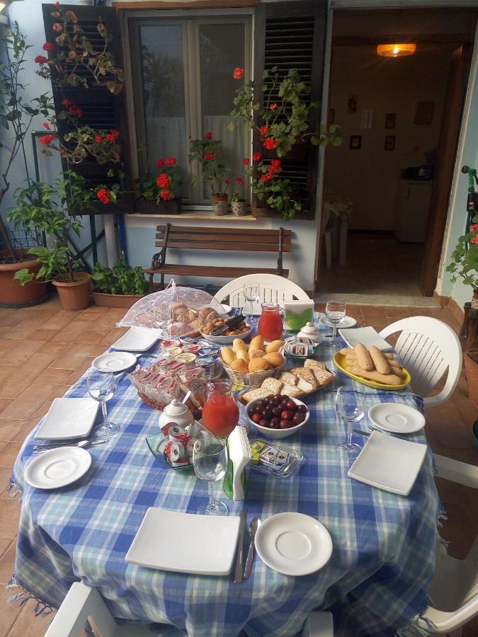 I Tre Scalini Panzió Stintino Kültér fotó